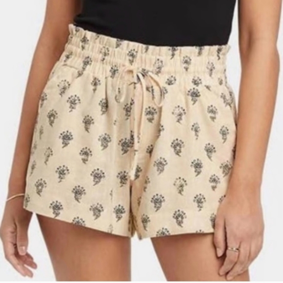 a new day Pants - a new day High Waist Tan and Black Shorts